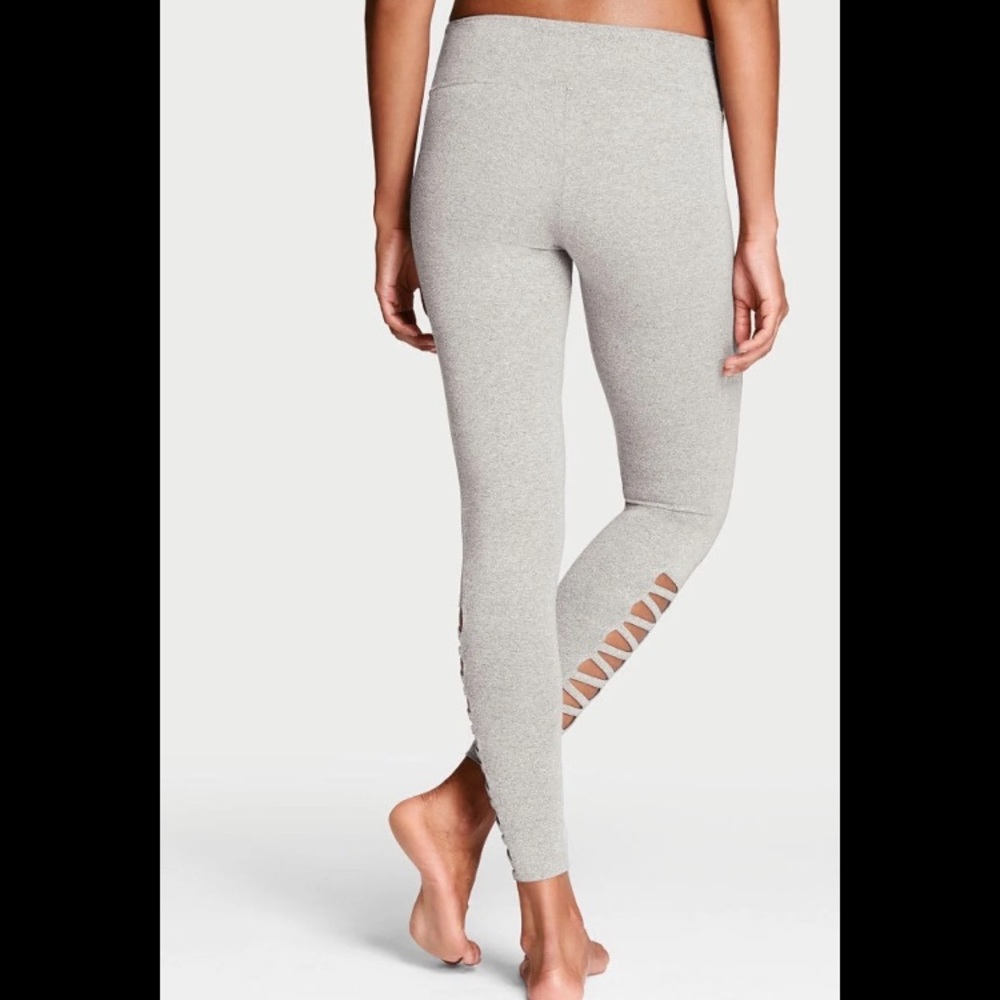NWT Victoria’s Secret cutout leggings